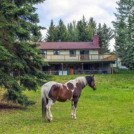 The Cozy Cubbyhole B&B 100 Mile House Luaran gambar